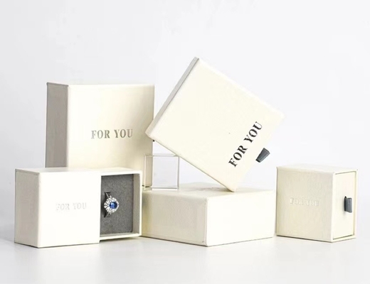 As caixas de presente de papel magnéticas da joia do ODM do OEM reciclaram guardas-joias do cartão